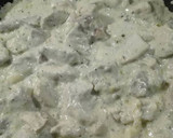 Foto del paso 5 de la receta: Pechuga de pollo con nata y champiñones