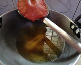 A picture of step 5 of Beetroot masala Puri.