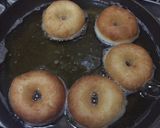 Foto langkah ke 7 dari resep Donat (Simple, Menul, Empuk).