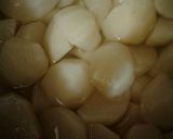 A picture of step 1 of Shalgam matar ki sabji.
