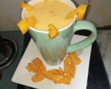 A picture of step 2 of Mango shake 😋.