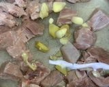 A picture of step 2 of Beef Yakhni Pulao.