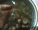 Foto langkah ke 1 dari resep Sup Kerang Bening.