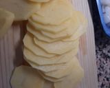 Foto del paso 2 de la receta: Patatas arrieras con sepia y langostinos