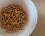 Foto del paso 1 de la receta: Ensalada de garbanzos con lacón