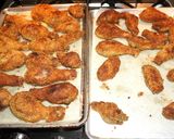 Foto del paso 4 de la receta: Trutros y alitas de pollo fritas