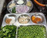 चटपटीत मटार उसळ (matar usal recipe in marathi) रेसिपी स्टेप 1 फोटो
