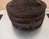 A picture of step 10 of Kinder bueno cake!.