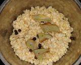 A picture of step 3 of Uddina bonda/ urad dal fitters.