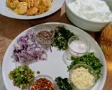 A picture of step 1 of Phulkiyo Wala Raita.