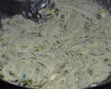 Foto del paso 5 de la receta: Fideo de arroz al verdeo