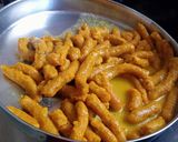 બેસન ગટ્ટા નું શાક (Besan Gatta Shak Recipe In Gujarati) રેસીપી સ્ટેપ3ફોટો