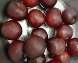 Foto del paso 1 de la receta: Ciruelas flambeadas