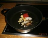 "Indiai" fűszeres csirke recept fázis 2 fotója