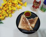 A picture of step 3 of Vegetable cheese spread Sandwich.
