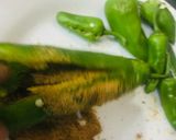 A picture of step 1 of Hari mirch ke pakoray (Green Chilli Fritters).