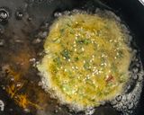 A picture of step 9 of Methi thepla or dhebra.