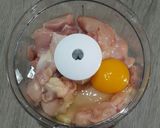 Foto langkah ke 2 dari resep 66. Nugget Ayam Wortel.