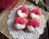 Foto langkah ke 7 dari resep Donat Tape Singkong Merah Putih.