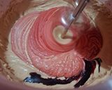 Foto langkah ke 4 dari resep Red Velvet Marble Cheesecake.