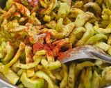 A picture of step 4 of Pointed Gourd and Peas Sabji.
