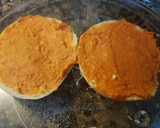 Foto del paso 1 de la receta: Pizza de pan de sobrasada y miel