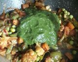 A picture of step 7 of Green Chutney Rice.