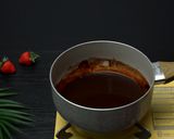 Foto langkah ke 1 dari resep TANPA TERIGU TANPA MIXER TANPA OVEN | CAKE KETAGIH SUPER LEMBUT.