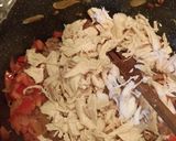 Foto del paso 6 de la receta: Tinga de pollo con chorizo
