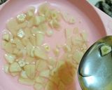 Foto langkah ke 3 dari resep Goreng Kacang bawang daun jeruk.