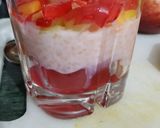 A picture of step 4 of Strawberry Daliya with mixfruits pudding.