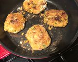A picture of step 6 of Chickpea burgers.