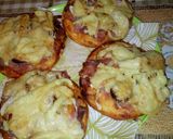 Mini pizza recept fázis 7 fotója