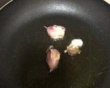 Foto del paso 1 de la receta: Salpicón de pollo al cilantro