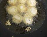 Foto langkah ke 5 dari resep Bola tape isi coklat.