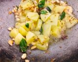 A picture of step 4 of Sabudana Khichari.