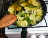 Foto del paso 3 de la receta Papas a lo pobre y huevo