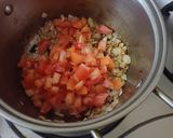 A picture of step 2 of Rajma masala.