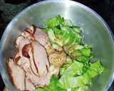 Hình bước làm 3 của món Salad lườn ngỗng hun khói