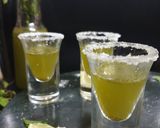 A picture of step 1 of Healthy Green Shots.