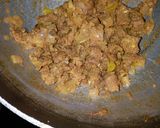 A picture of step 2 of Keema samosa.