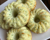 Foto del paso 7 de la receta: Donuts de calabacín y queso