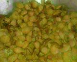 A picture of step 1 of Soyabean masala.
