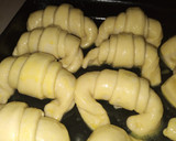 Foto del paso 7 de la receta: Medialunas de Manteca sin Hojaldre