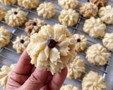 A picture of step 2 of Butter Cookies.