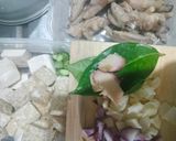 Foto langkah ke 1 dari resep Jangan Lombok wuenak.