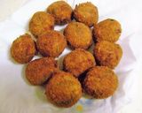 A picture of step 3 of Macher Chop (Fish Cutlet).