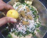 A picture of step 8 of Moraiya Farali Vada.