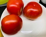 Hình bước làm 1 của món Crostini - bánh mì nướng cà chua phô mai kiểu Ý siêu dễ!