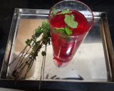A picture of step 2 of Rose-Mint Juice.